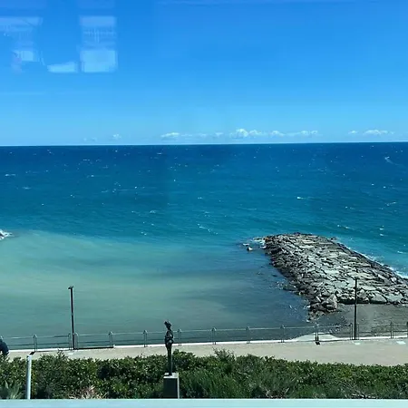 Camera Con Vista Mare Luum Otel 3*